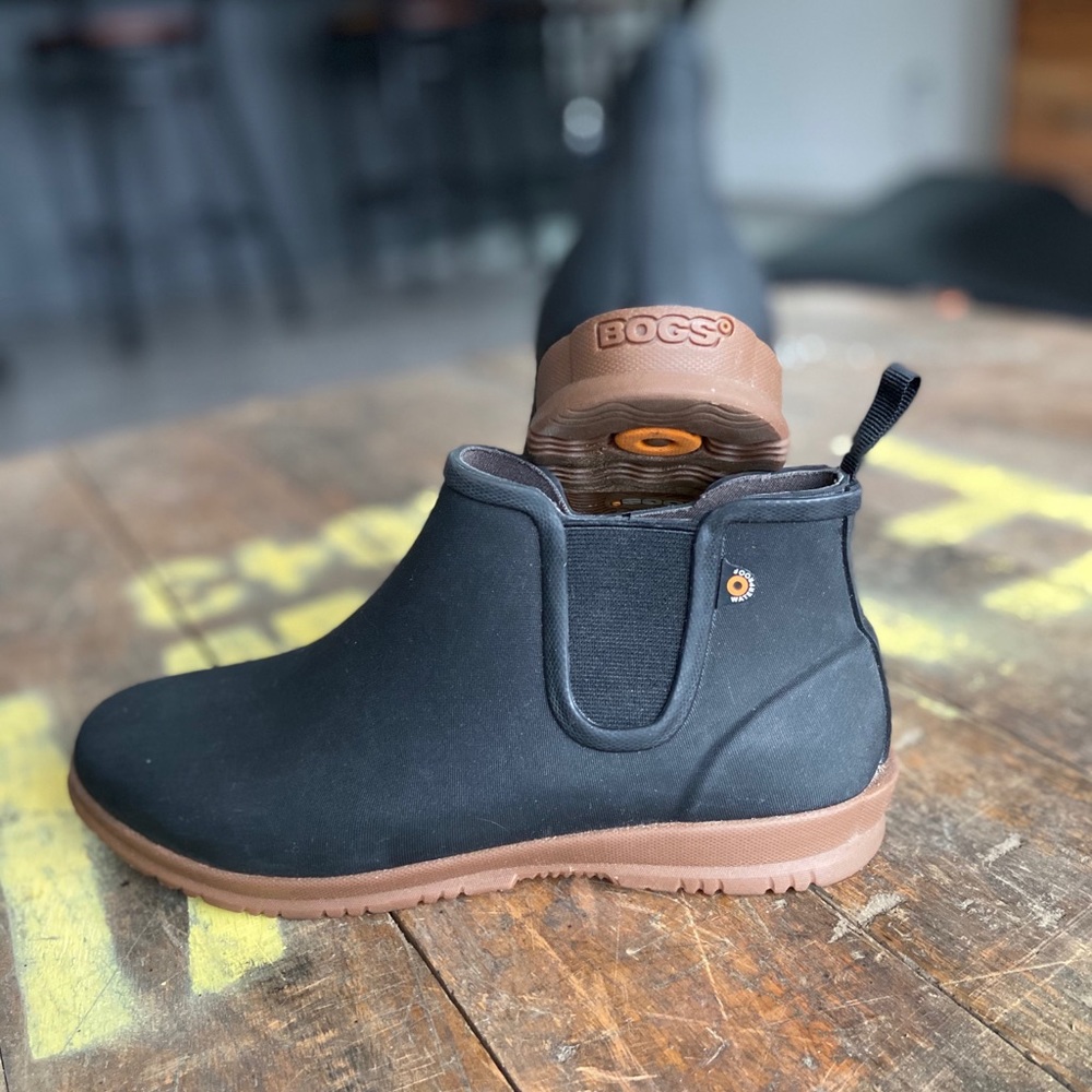 Black Bogs Rain boots